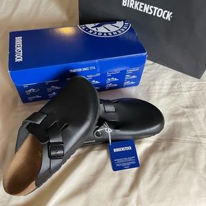 Unisex Birkenstock black leather sandal size 39